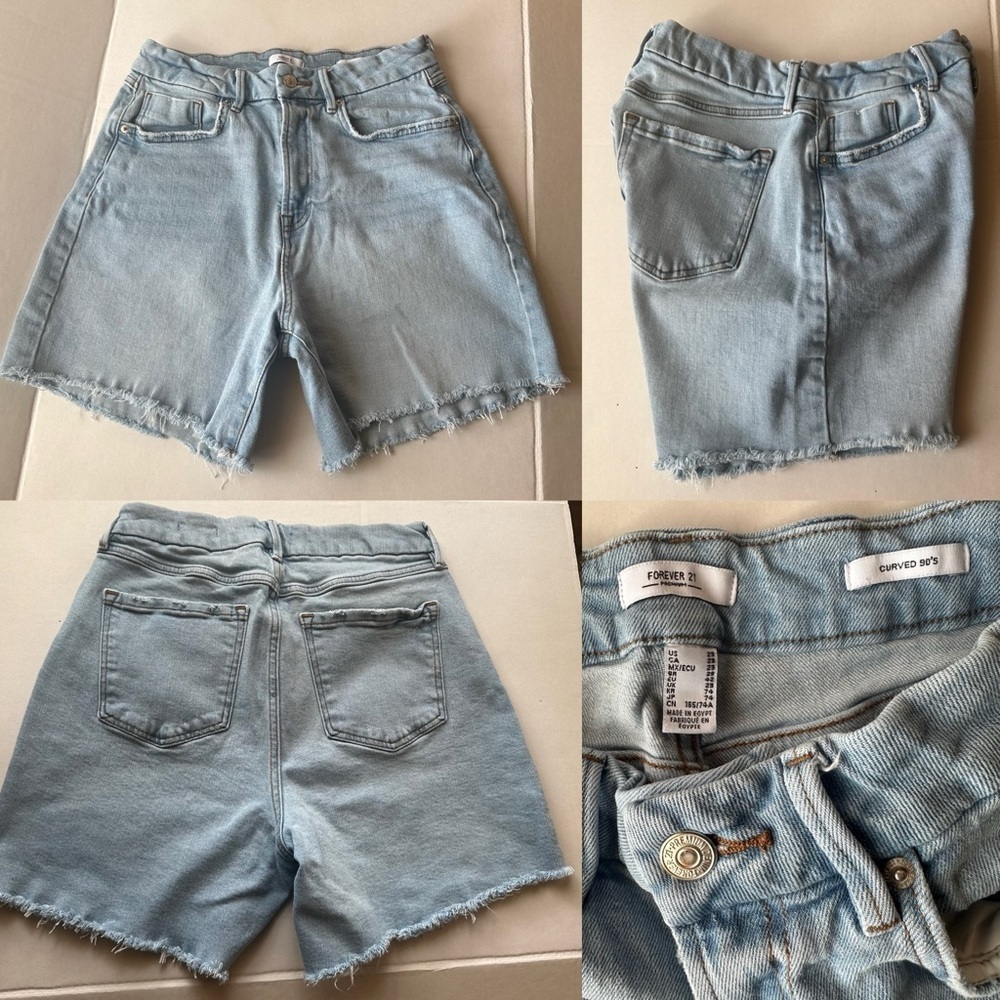 ✨🩵Forever 21 Premium Curved 90's High Waisted Denim Shorts - Light Wash, Size 29